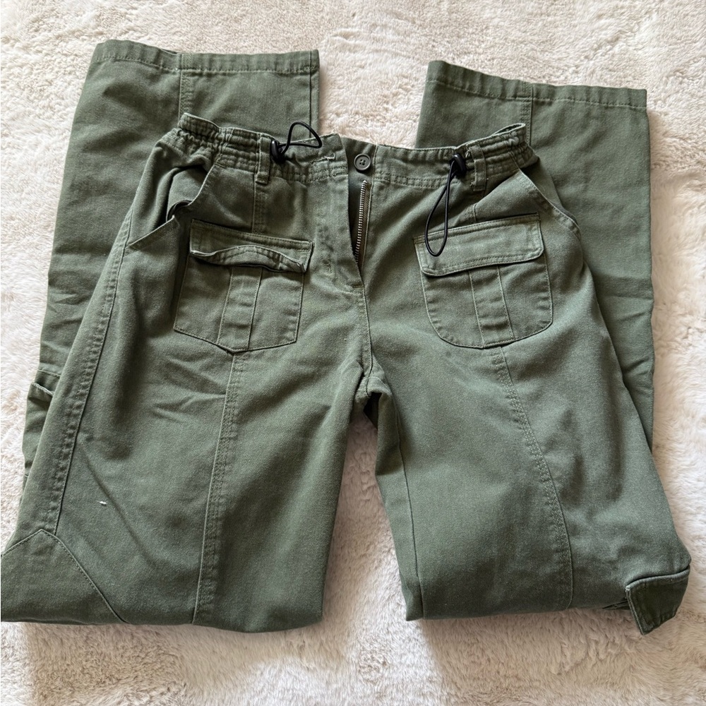 Brandy Melville John Galt green Kim cargo pants